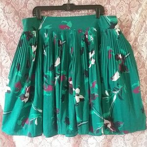 Green Floral Pleated Skirt with POCKETS!
